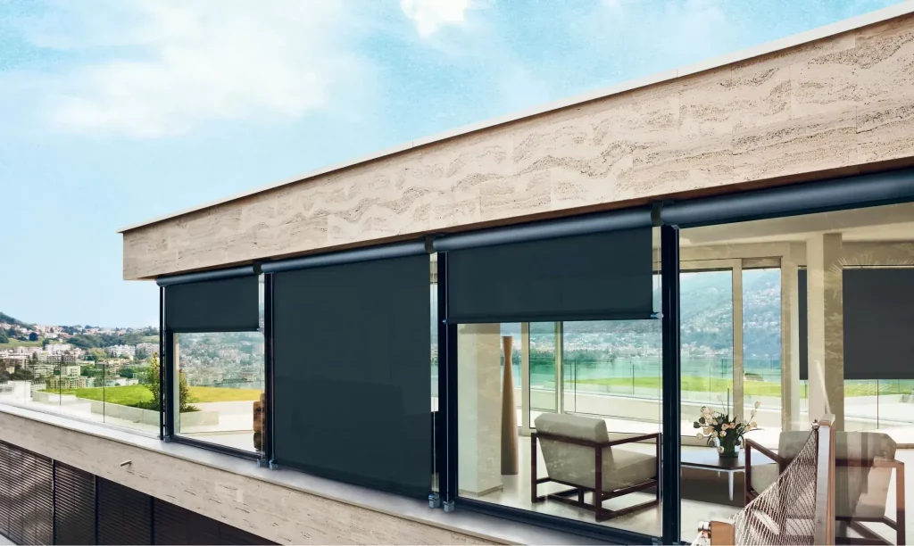 Zip perde, iç ve dış mekânlarda estetik ve kullanım kolaylığı sağlıyor